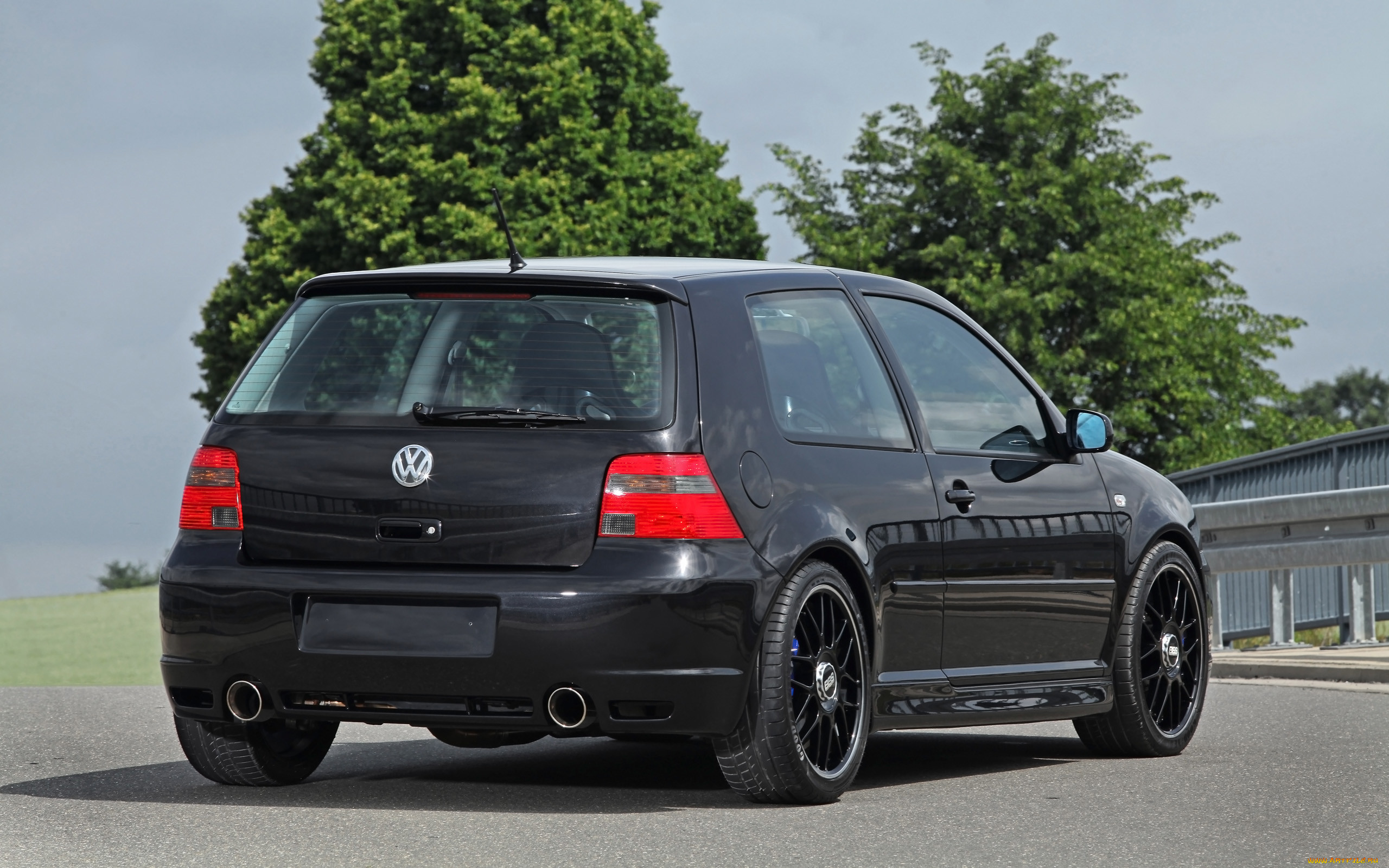 2014-hperformance-volkswagen-golf-iv-r32, , volkswagen